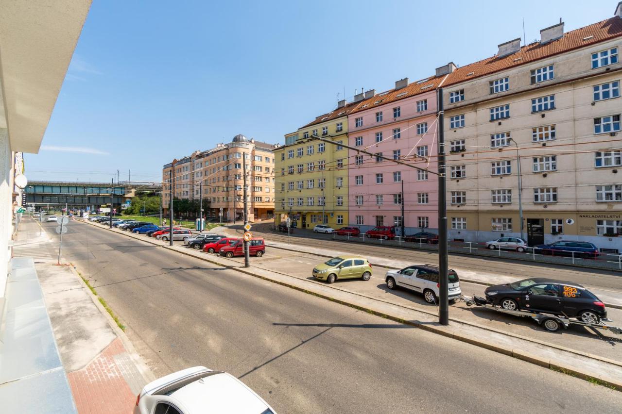 Brand New Two Room Apartment #34 With Free Secure Parking In The Center Prague Luaran gambar