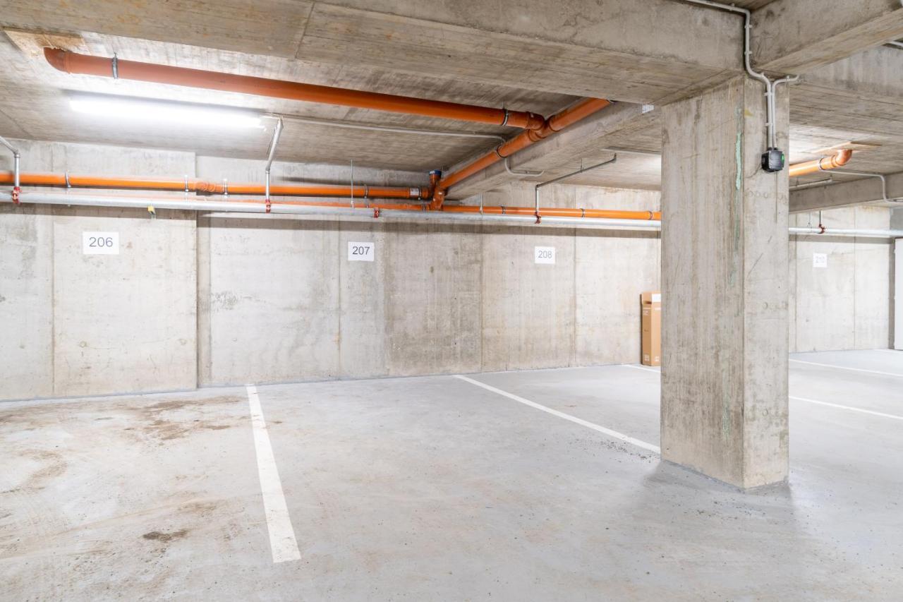 Brand New Two Room Apartment #34 With Free Secure Parking In The Center Prague Luaran gambar